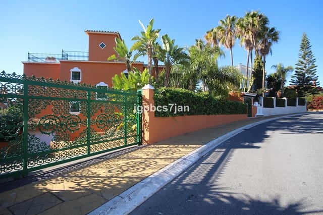 4 Zimmer Villa zu verkaufen in Marbella mit Pool Garage - 2.200.000 € (Ref: 5395997)