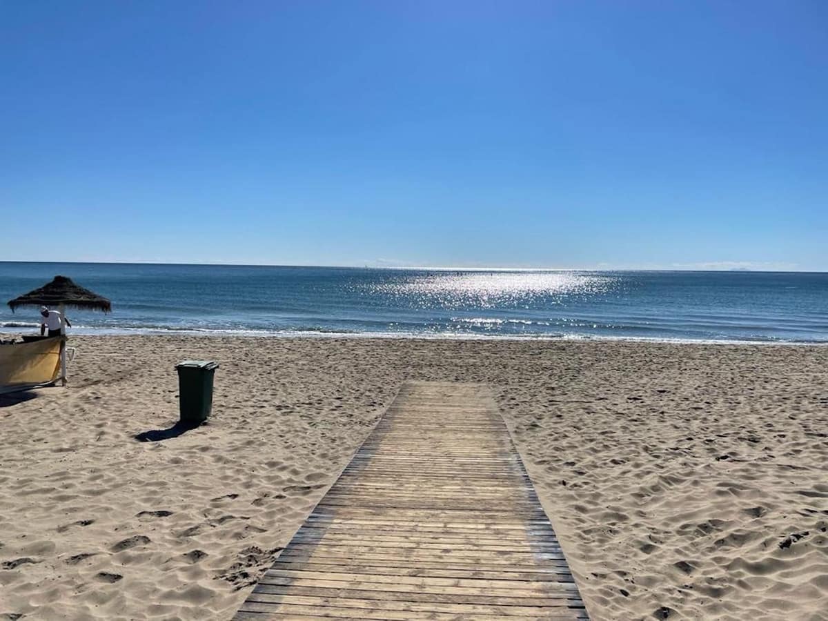 2 Zimmer Firma/Unternehmen zu verkaufen in Cabopino mit Pool - 325.000 € (Ref: 7956762)