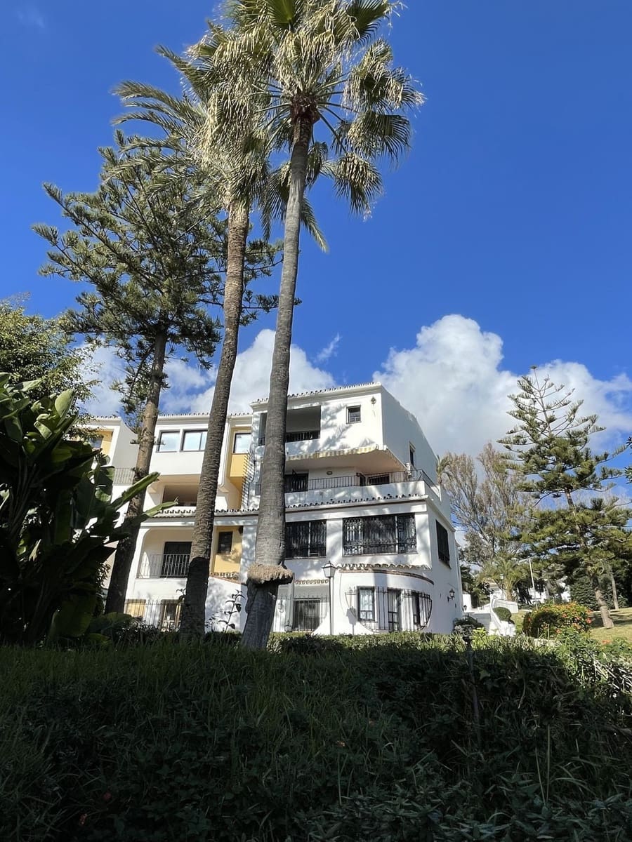 2 Zimmer Firma/Unternehmen zu verkaufen in Cabopino mit Pool - 325.000 € (Ref: 7956762)