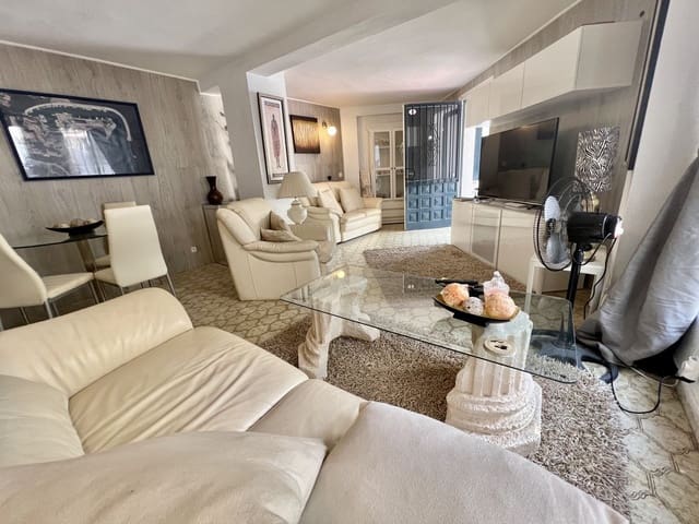 2 soveværelse Virksomhed til salg i Cabopino, Marbella med swimmingpool - € 325.000 (Ref: 7956762)