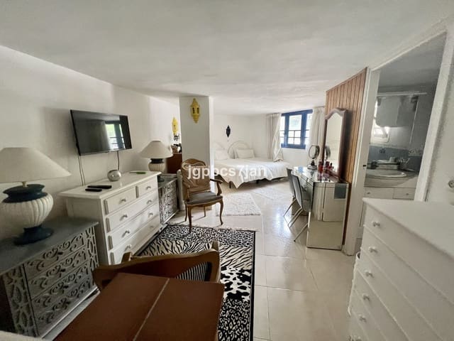 2 chambre Entreprise à vendre à Cabopino, Marbella avec piscine - 325 000 € (Ref: 7956762)