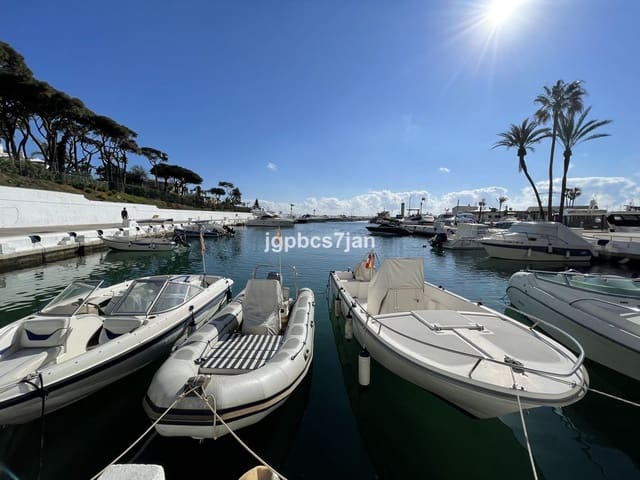 2 chambre Entreprise à vendre à Cabopino, Marbella avec piscine - 325 000 € (Ref: 7956762)