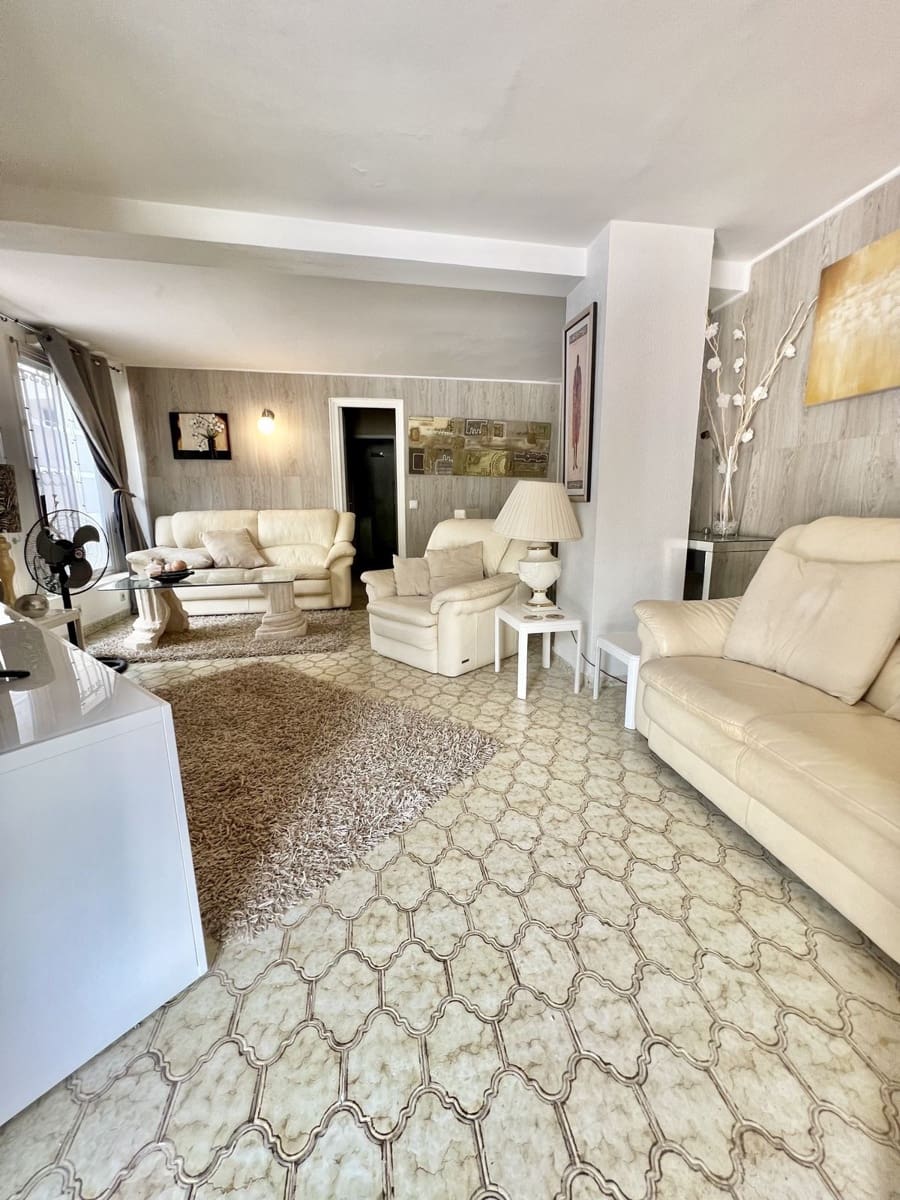 2 Zimmer Firma/Unternehmen zu verkaufen in Cabopino mit Pool - 325.000 € (Ref: 7956762)