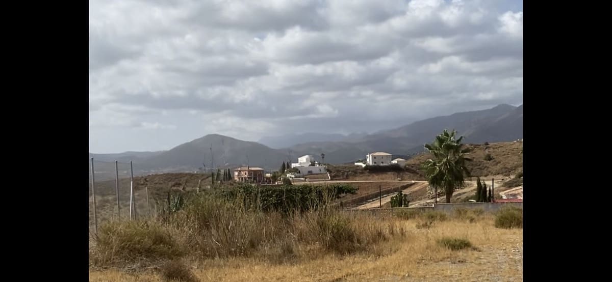 Building Plot for sale in Mijas Golf - € 250,000 (Ref: 7956778)