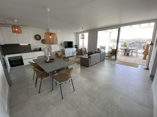 3 bedroom Apartment for sale in La Cala de Mijas, Mijas with pool garage - € 625,000 (Ref: 7956784)