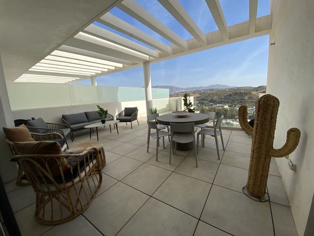 3 bedroom Apartment for sale in La Cala de Mijas, Mijas with pool garage - € 625,000 (Ref: 7956784)