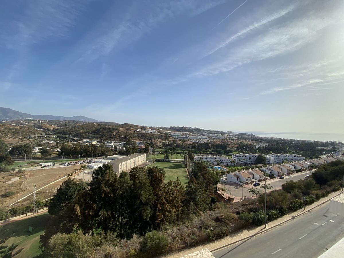 3 bedroom Apartment for sale in La Cala de Mijas with pool garage - € 625,000 (Ref: 7956784)