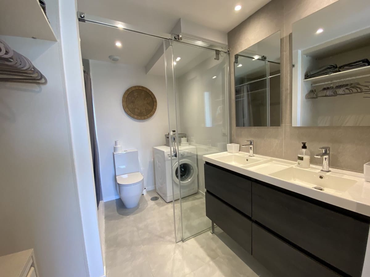 3 bedroom Apartment for sale in La Cala de Mijas with pool garage - € 625,000 (Ref: 7956784)