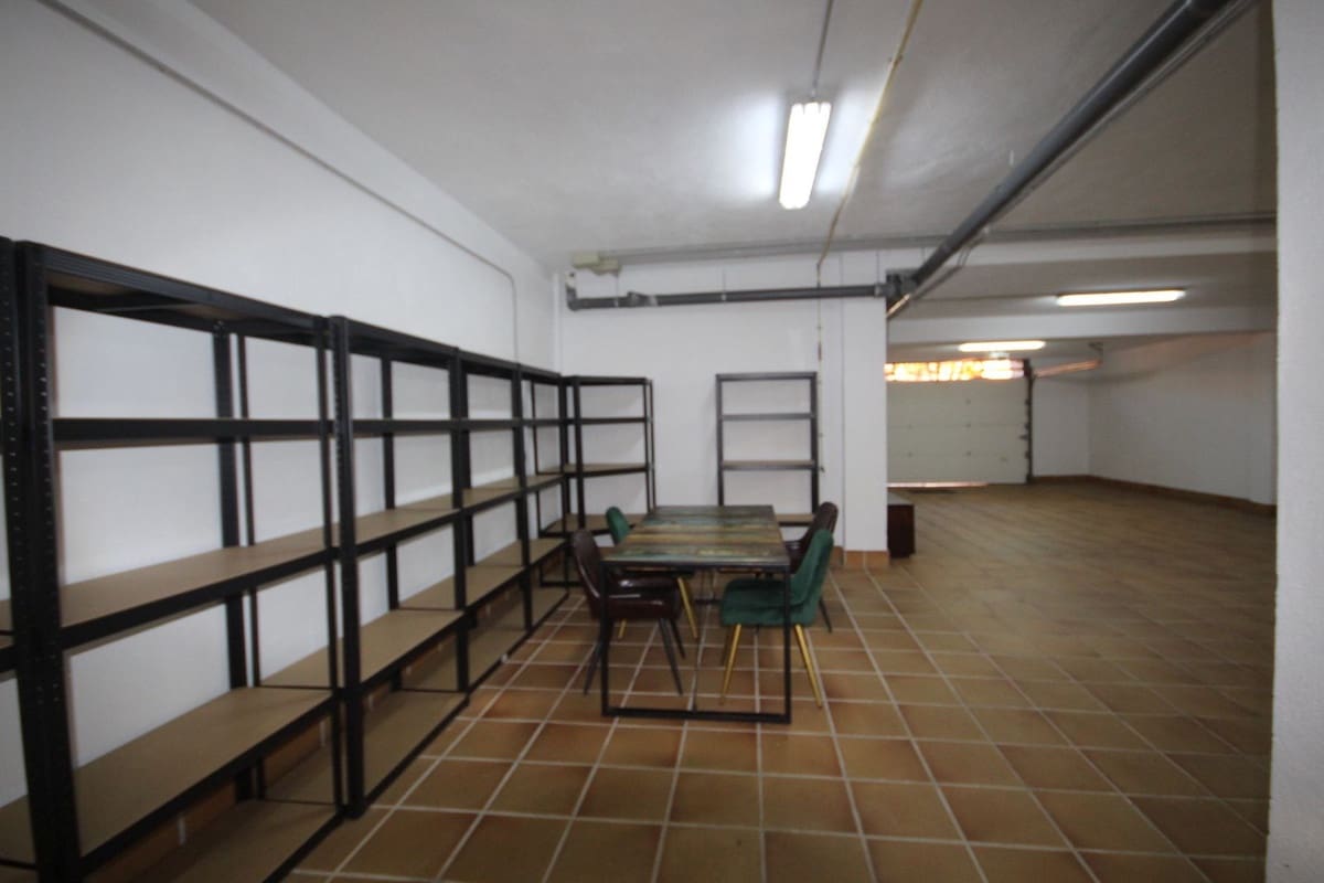 3 soverom Kjedet enebolig til salgs i Marbella med svømmebasseng garasje - € 890 000 (Ref: 7956789)