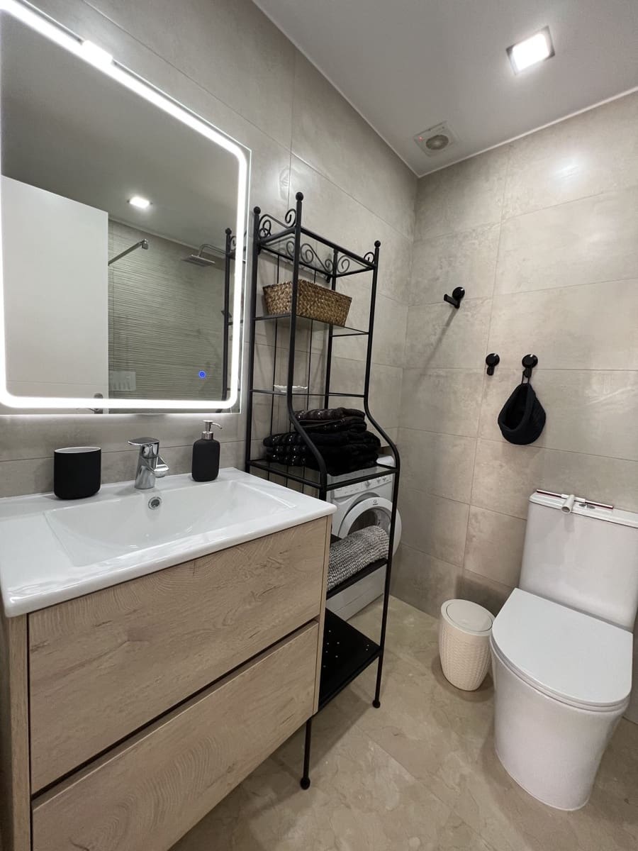 1 makuuhuone Huoneisto myytävänä paikassa Cabopino - 325 000 € (Ref: 7956795)