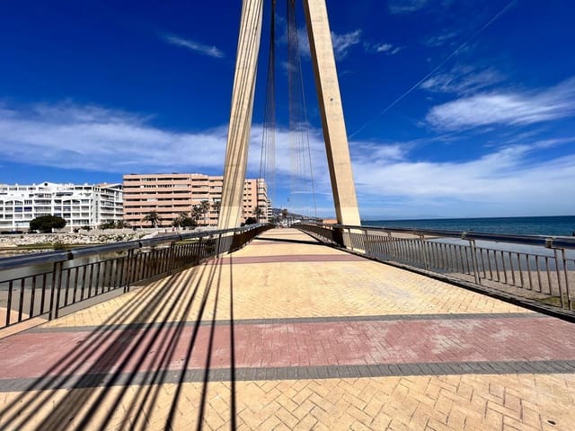 3 makuuhuone Huoneisto myytävänä paikassa Fuengirola - 254 000 € (Ref: 7956799)