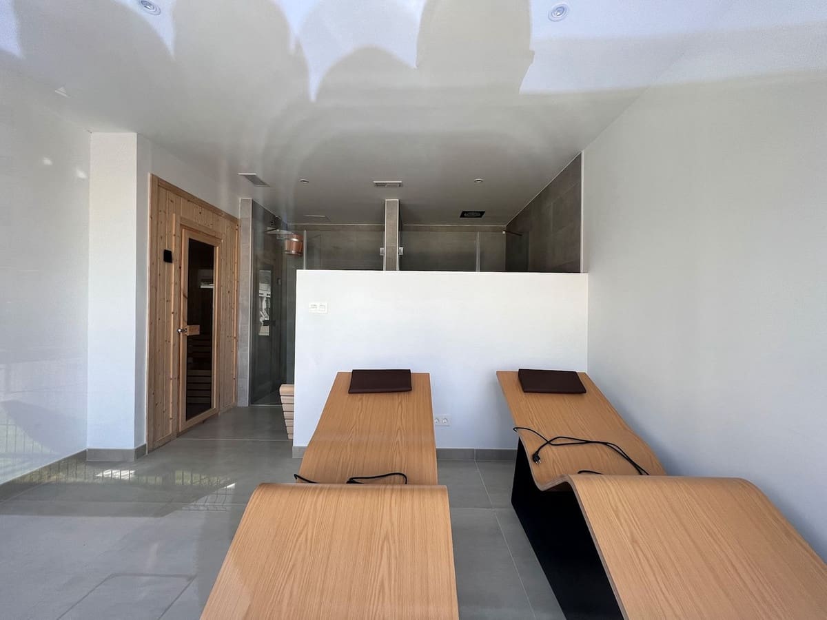 3 makuuhuone Huoneisto myytävänä paikassa Fuengirola - 254 000 € (Ref: 7956799)