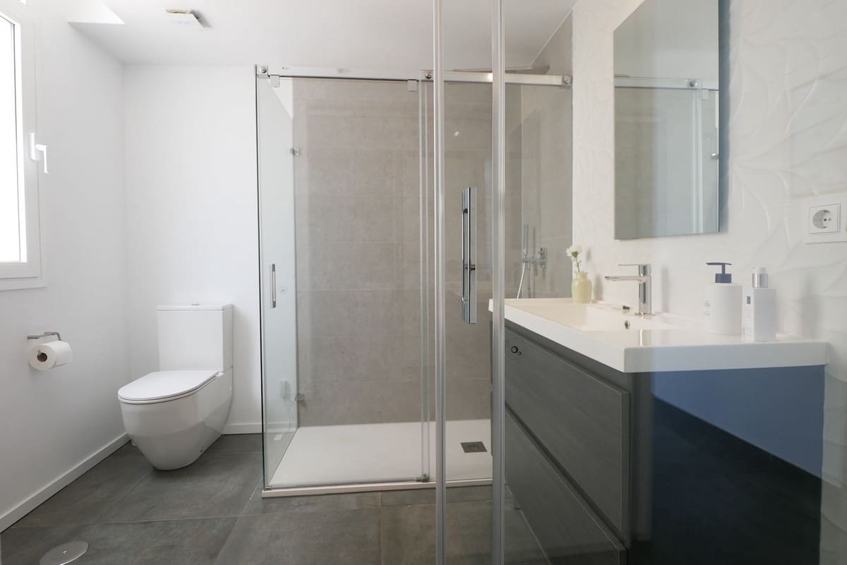 2 Zimmer Apartment zu verkaufen in La Cala de Mijas mit Pool Garage - 399.950 € (Ref: 7956826)