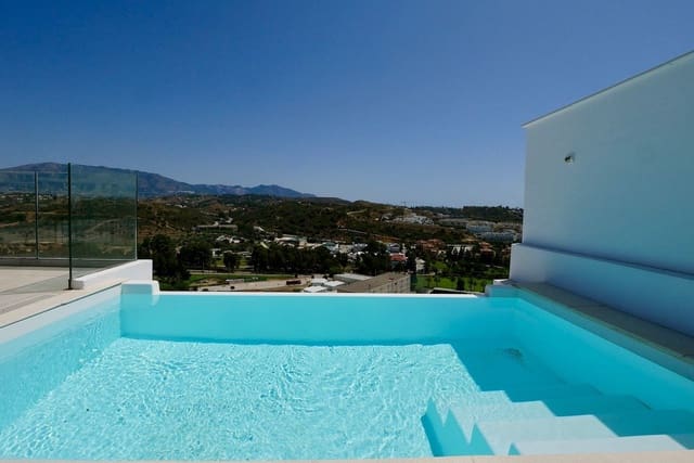 4 bedroom Penthouse for sale in La Cala de Mijas, Mijas with pool garage - € 895,000 (Ref: 7956827)