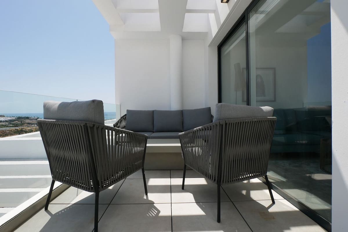 4 slaapkamer Penthouse te koop in La Cala de Mijas met zwembad garage - € 895.000 (Ref: 7956827)