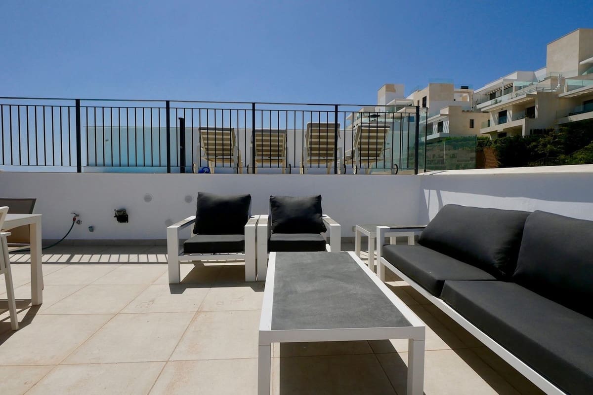 4 slaapkamer Penthouse te koop in La Cala de Mijas met zwembad garage - € 895.000 (Ref: 7956827)