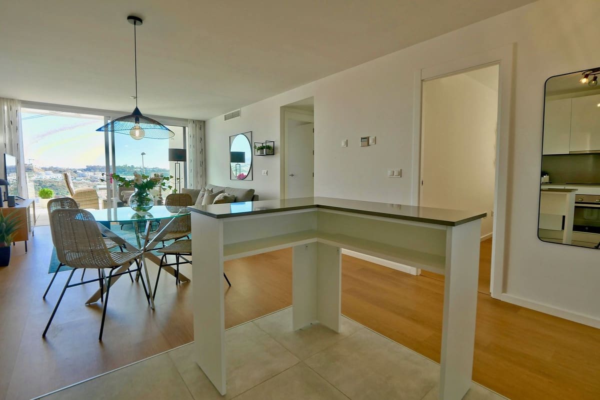 2 bedroom Apartment for sale in La Cala de Mijas with pool garage - € 449,950 (Ref: 7956856)