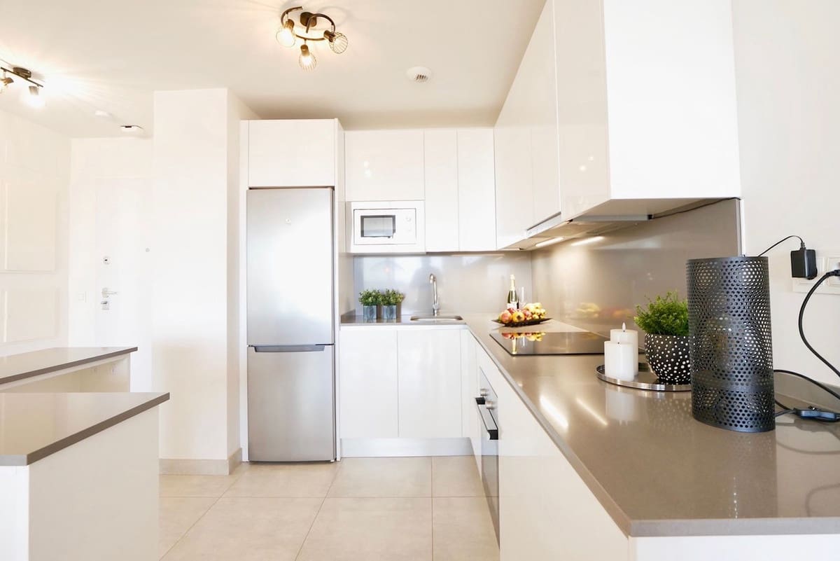 2 soveværelse Lejlighed til salg i La Cala de Mijas med swimmingpool garage - € 449.950 (Ref: 7956856)