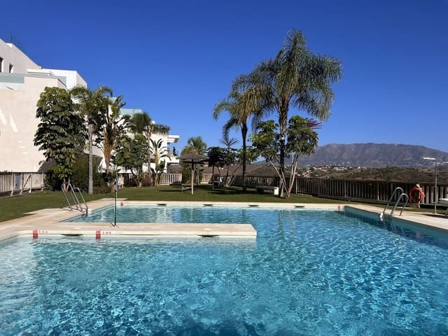 2 soveværelse Lejlighed til salg i La Cala de Mijas, Mijas med swimmingpool garage - € 449.950 (Ref: 7956856)