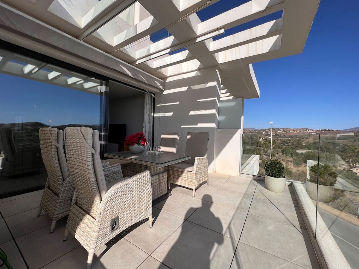 2 soveværelse Lejlighed til salg i La Cala de Mijas med swimmingpool garage - € 449.950 (Ref: 7956856)