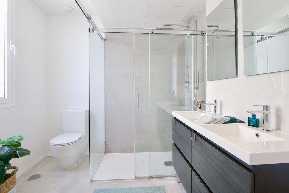 2 Zimmer Apartment zu verkaufen in La Cala de Mijas mit Pool Garage - 449.950 € (Ref: 7956856)