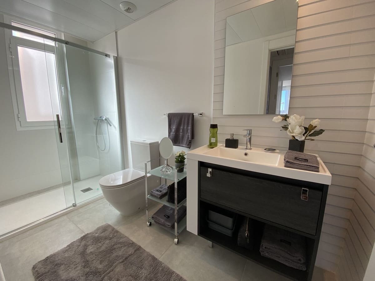 2 Zimmer Apartment zu verkaufen in La Cala de Mijas mit Pool Garage - 449.950 € (Ref: 7956856)