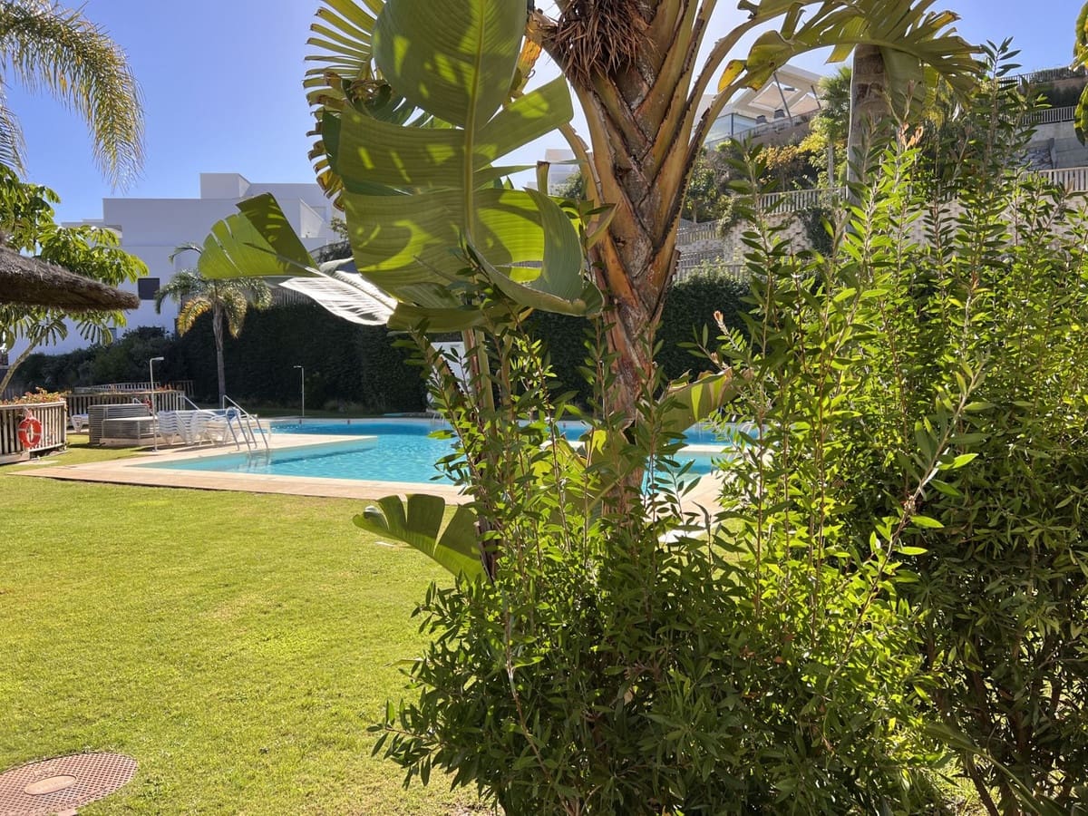 2 Zimmer Apartment zu verkaufen in La Cala de Mijas mit Pool Garage - 449.950 € (Ref: 7956856)
