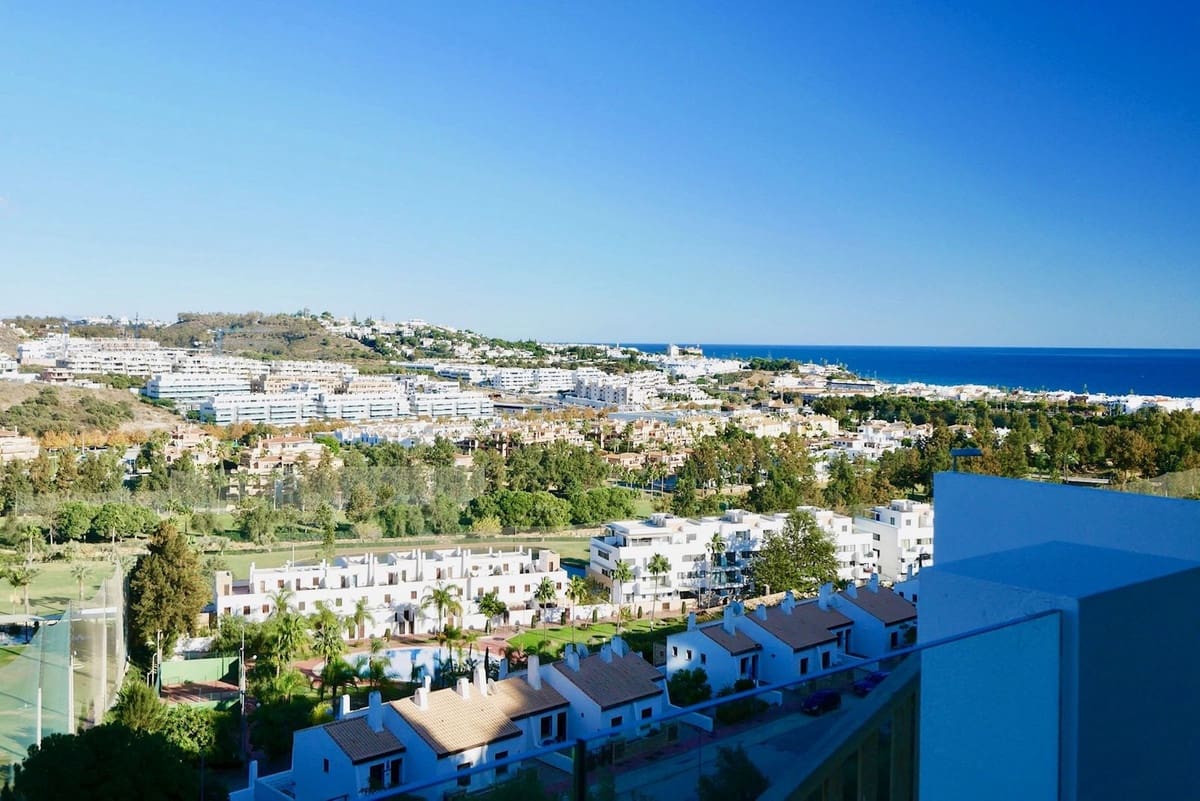 3 soveværelse Lejlighed til salg i La Cala de Mijas - € 449.000 (Ref: 7972041)