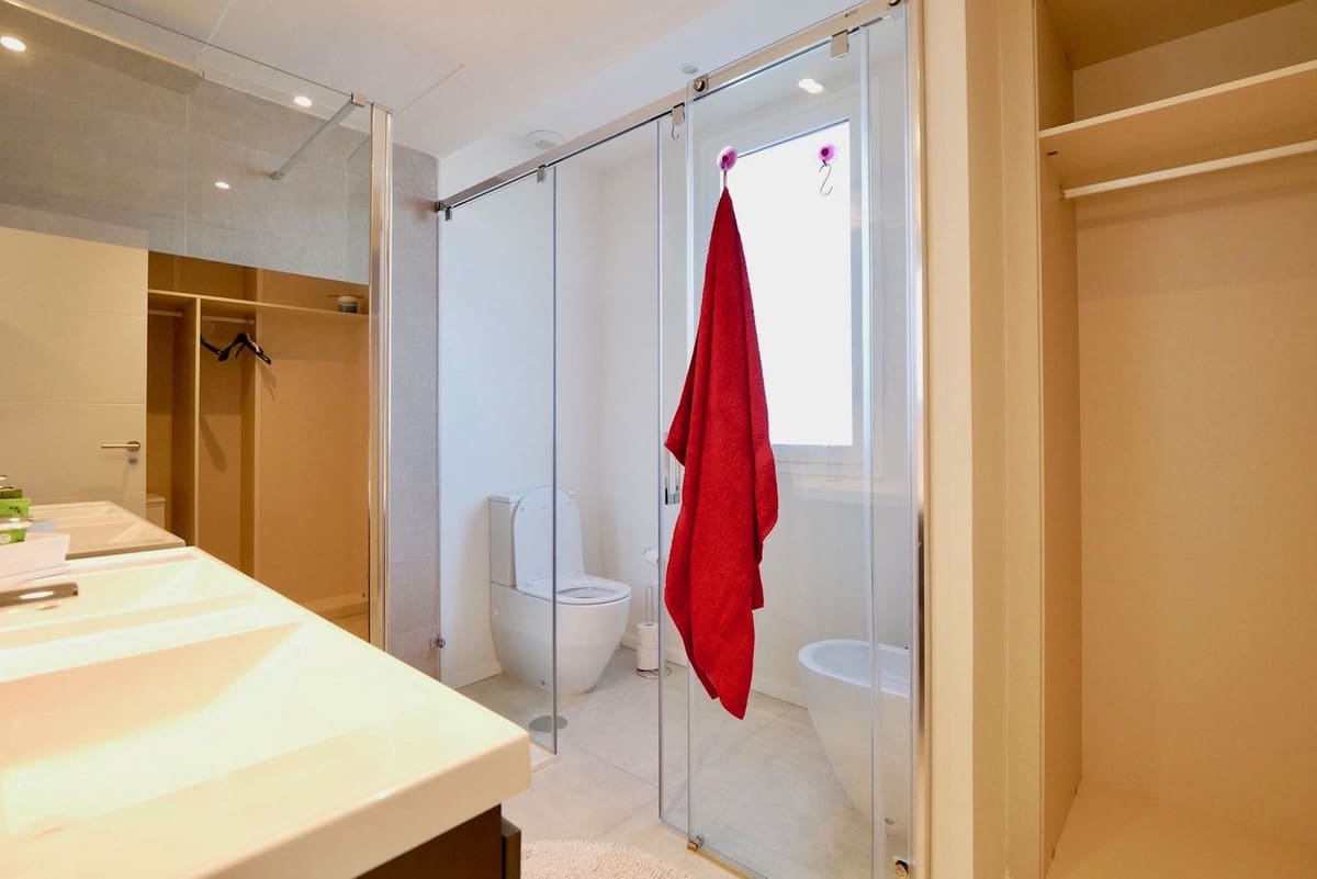 3 soveværelse Lejlighed til salg i La Cala de Mijas - € 449.000 (Ref: 7972041)