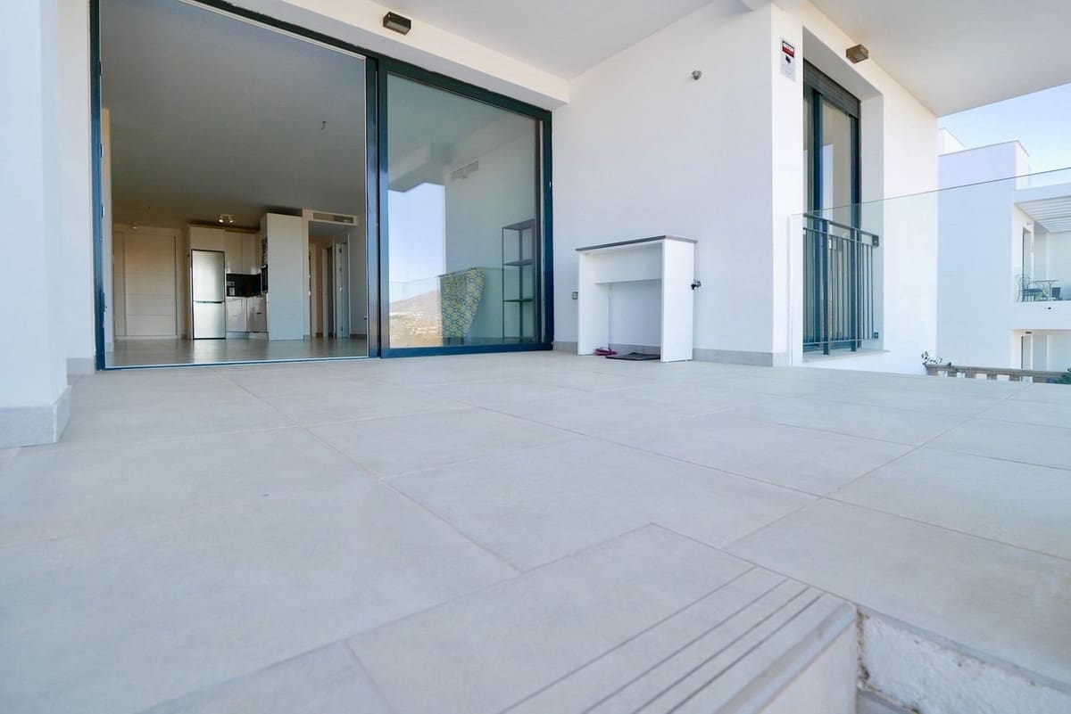 3 soveværelse Lejlighed til salg i La Cala de Mijas - € 449.000 (Ref: 7972041)