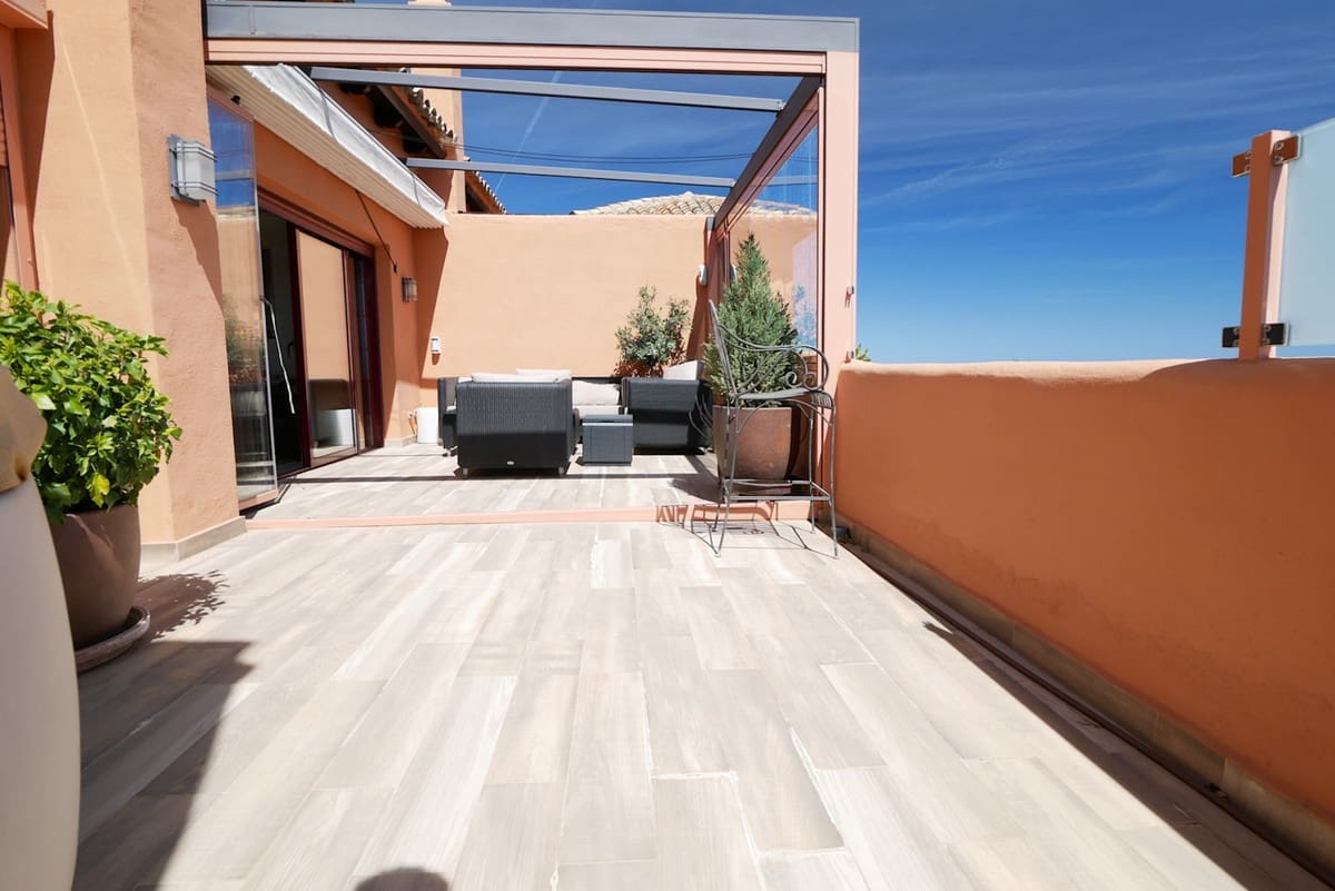 3 sypialnia Penthouse na sprzedaż w La Mairena - 635 000 € (Ref: 8222112)