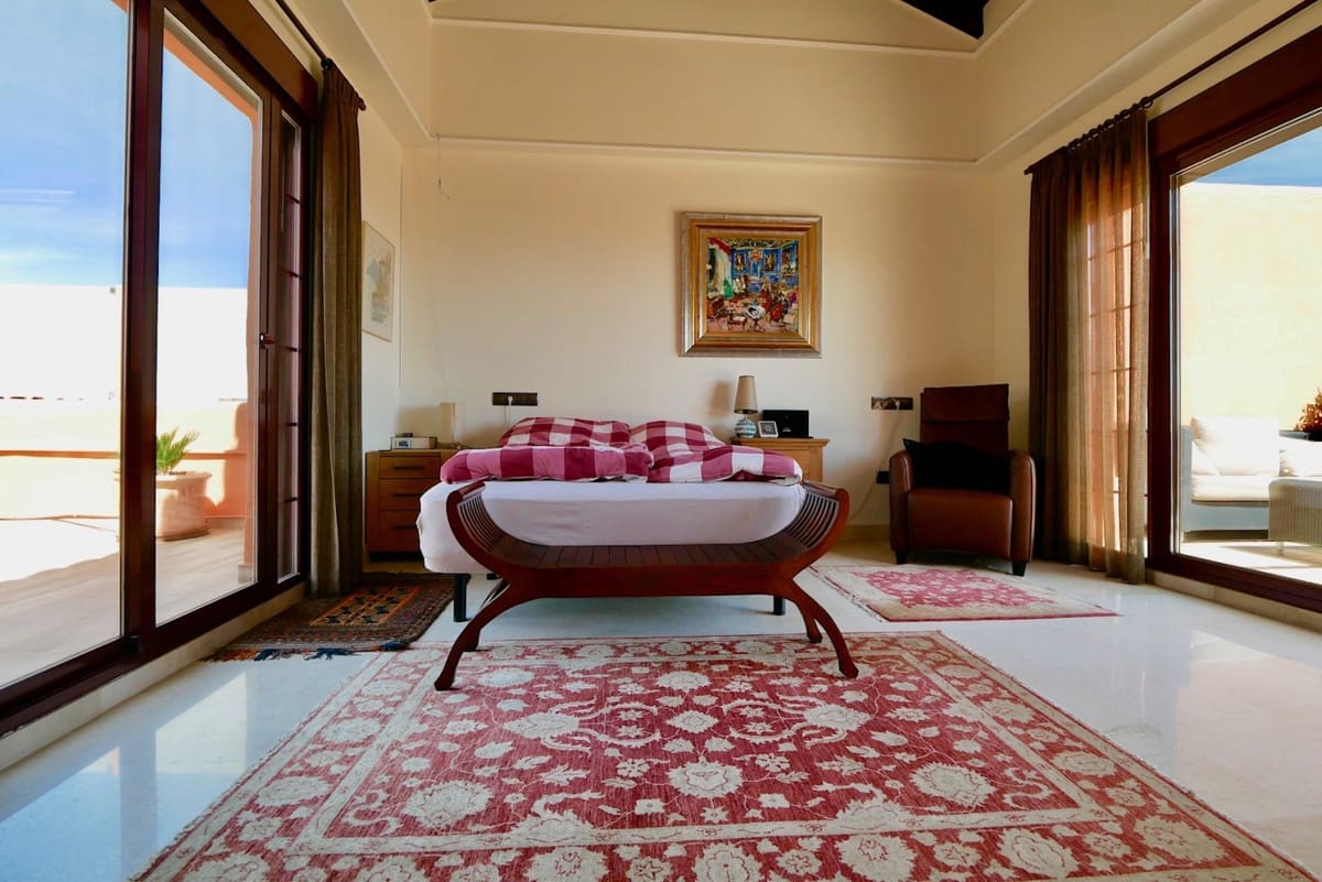 3 sypialnia Penthouse na sprzedaż w La Mairena - 635 000 € (Ref: 8222112)