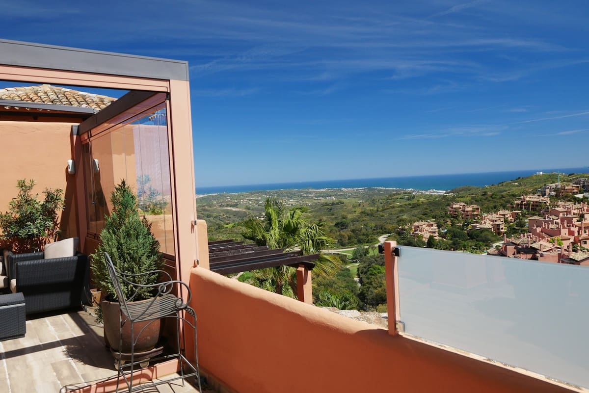 3 makuuhuone Kattohuoneisto myytävänä paikassa La Mairena - 635 000 € (Ref: 8222112)