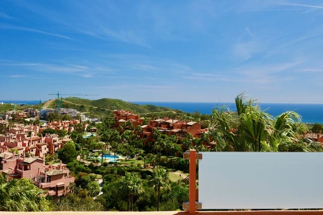 3 quarto Penthouse para venda em La Mairena, Ojen - 635 000 € (Ref: 8222112)