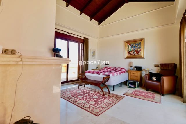 3 Zimmer Penthouse zu verkaufen in La Mairena, Ojen mit Pool - 635.000 € (Ref: 8222112)