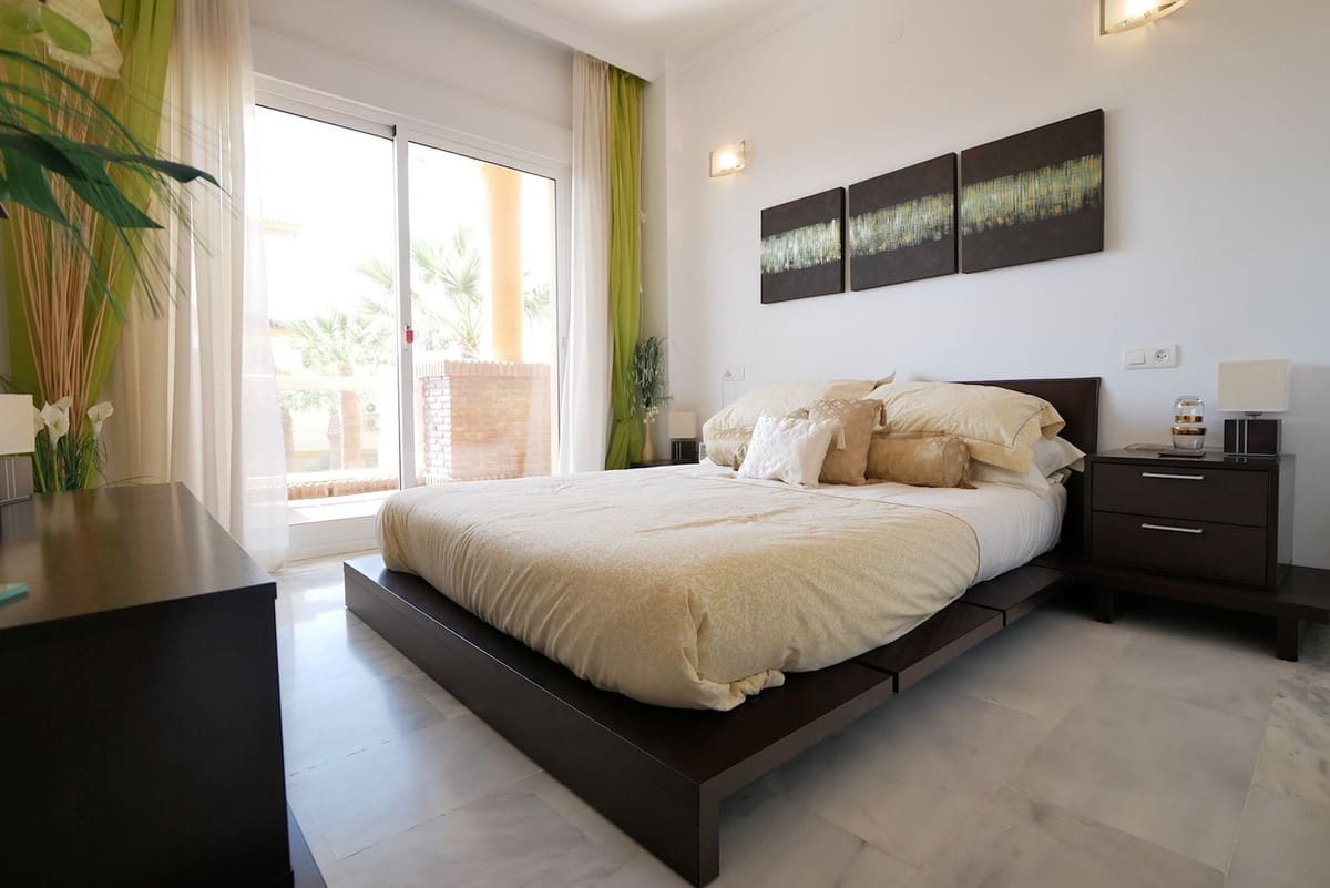 3 chambre Appartement à vendre à Calahonda avec piscine - 340 000 € (Ref: 8250942)