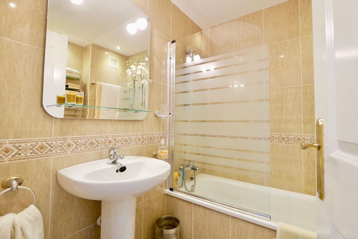 3 chambre Appartement à vendre à Calahonda avec piscine - 340 000 € (Ref: 8250942)