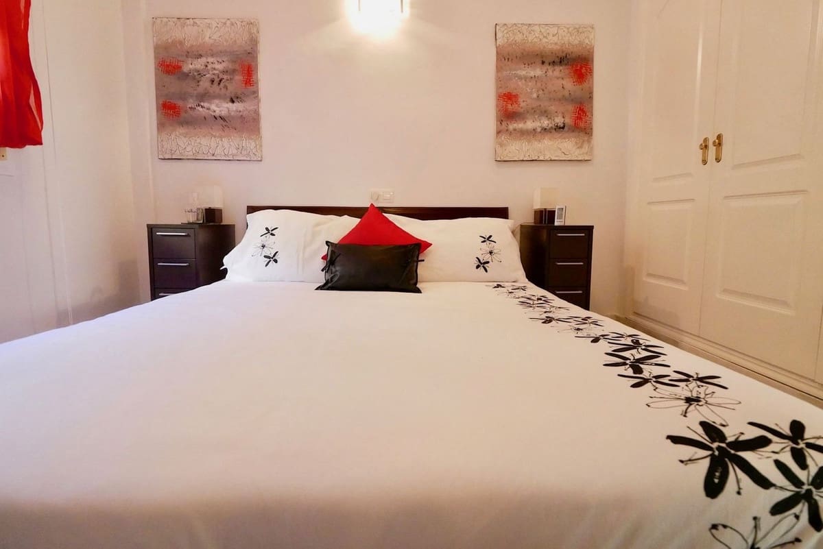 3 chambre Appartement à vendre à Calahonda avec piscine - 340 000 € (Ref: 8250942)