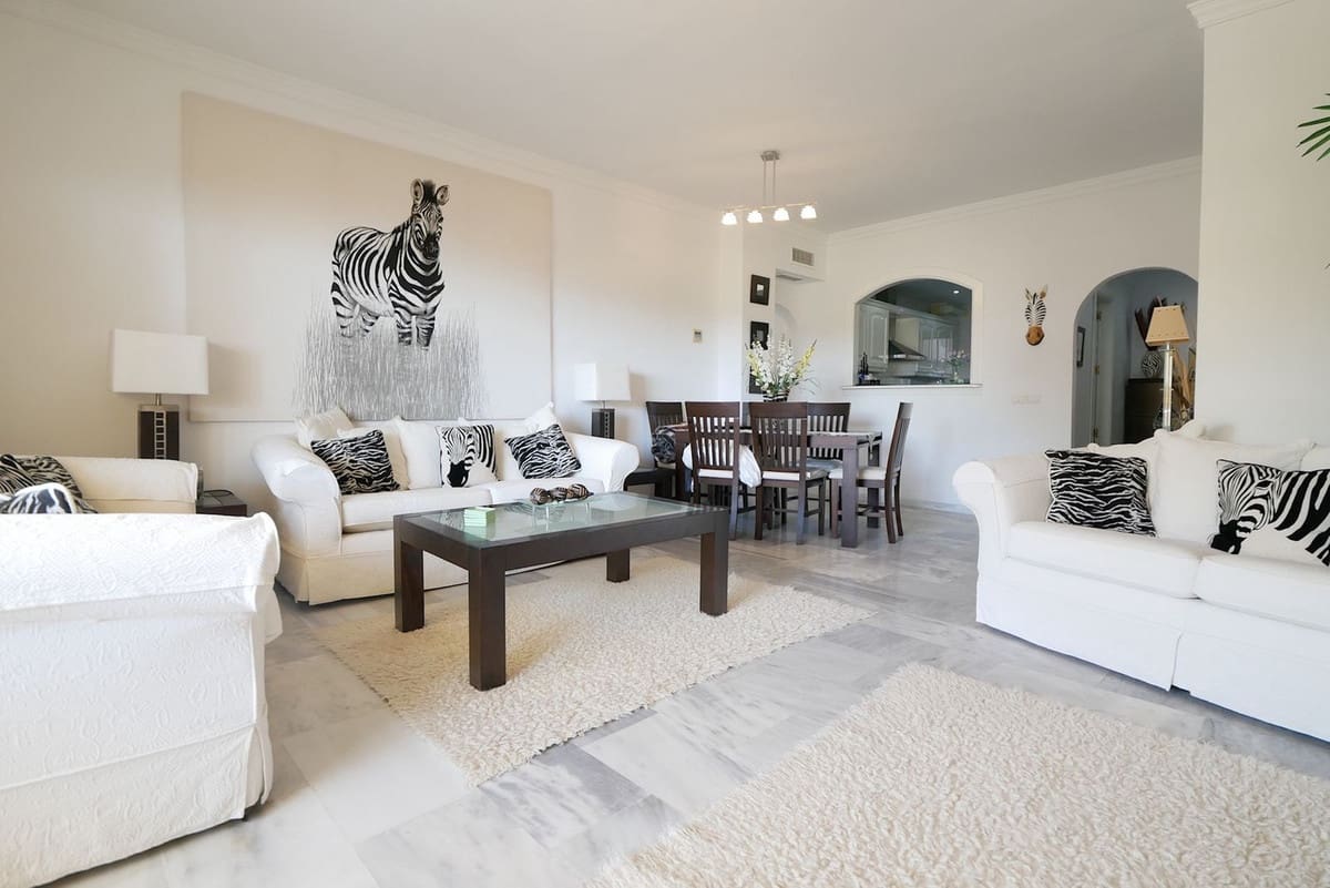 3 chambre Appartement à vendre à Calahonda avec piscine - 340 000 € (Ref: 8250942)