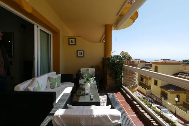 3 makuuhuone Huoneisto myytävänä paikassa Calahonda, Mijas mukana uima-altaan - 340 000 € (Ref: 8250942)