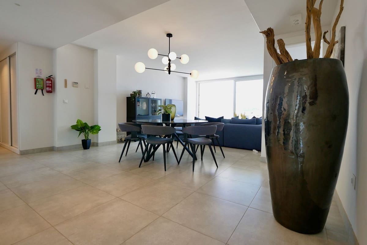 3 bedroom Apartment for sale in La Cala de Mijas with pool garage - € 660,000 (Ref: 8306805)