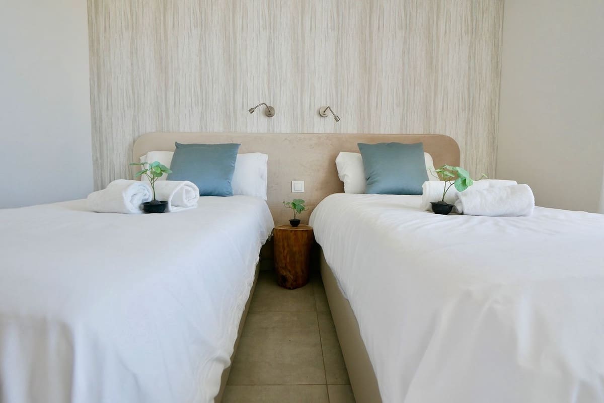 3 bedroom Apartment for sale in La Cala de Mijas with pool garage - € 660,000 (Ref: 8306805)