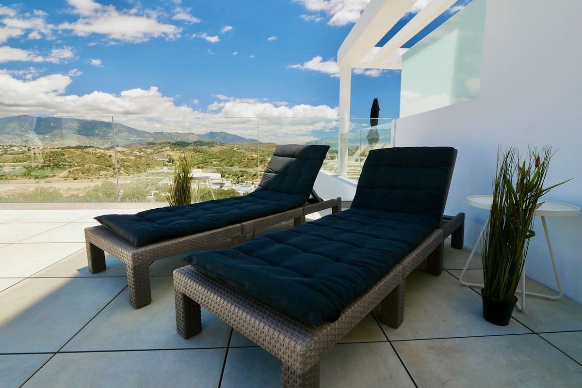 3 sypialnia Apartament na sprzedaż w La Cala de Mijas z basenem garażem - 660 000 € (Ref: 8306805)