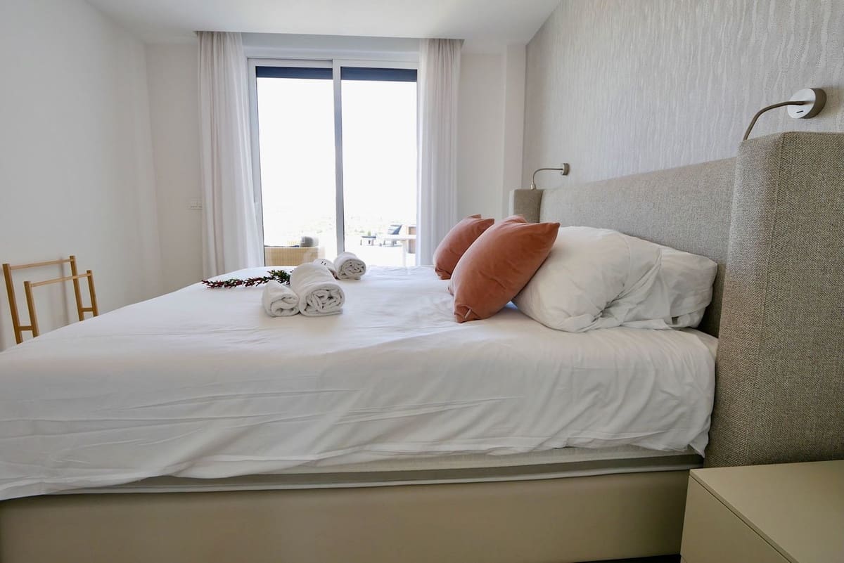 3 sypialnia Apartament na sprzedaż w La Cala de Mijas z basenem garażem - 660 000 € (Ref: 8306805)