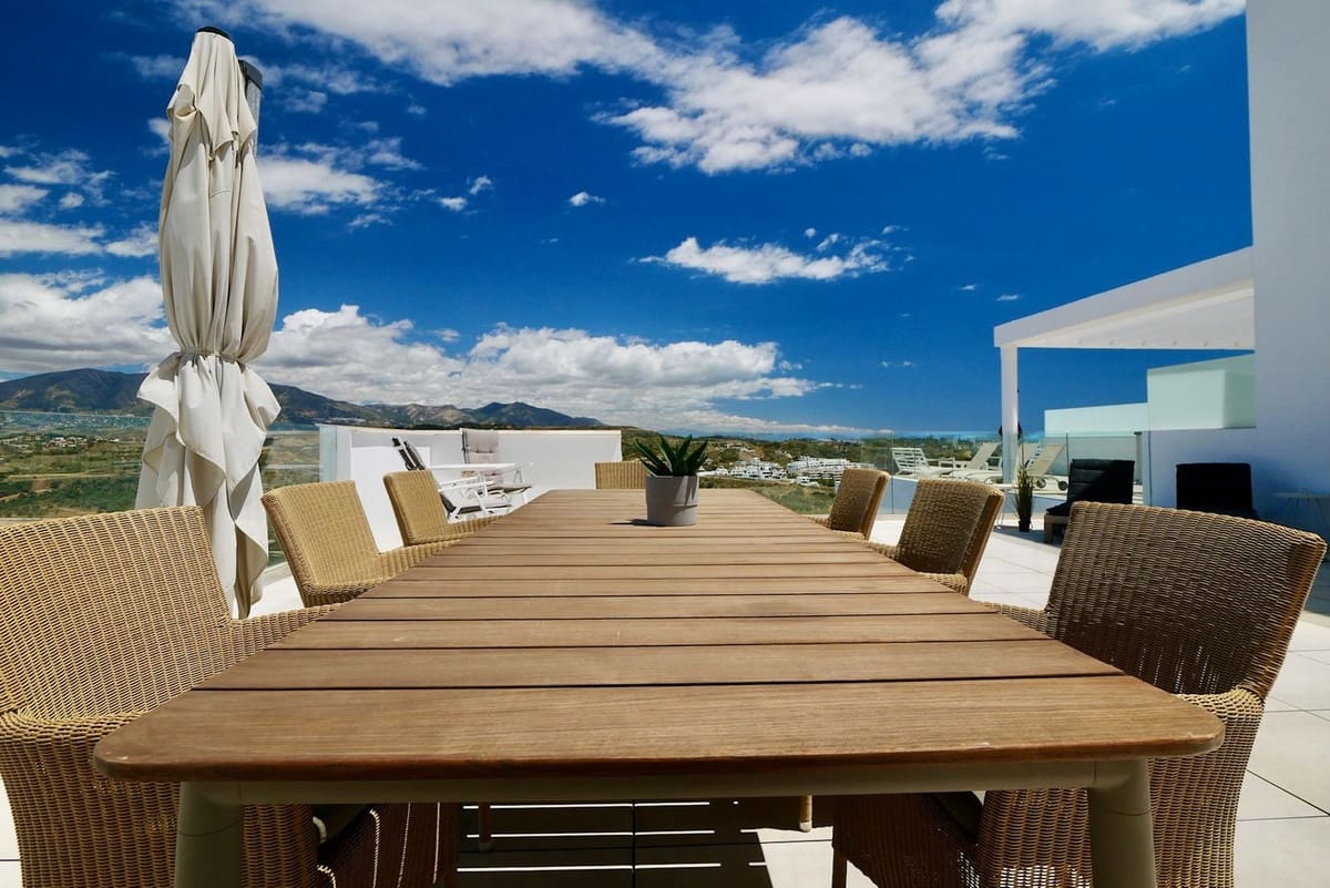 3 sypialnia Apartament na sprzedaż w La Cala de Mijas z basenem garażem - 660 000 € (Ref: 8306805)