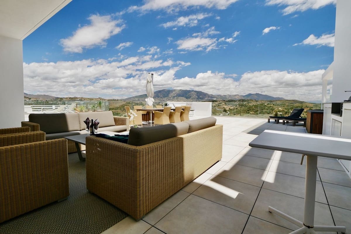 3 sypialnia Apartament na sprzedaż w La Cala de Mijas z basenem garażem - 660 000 € (Ref: 8306805)
