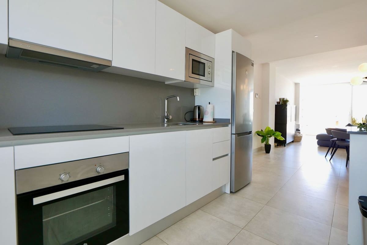 3 sypialnia Apartament na sprzedaż w La Cala de Mijas z basenem garażem - 660 000 € (Ref: 8306805)