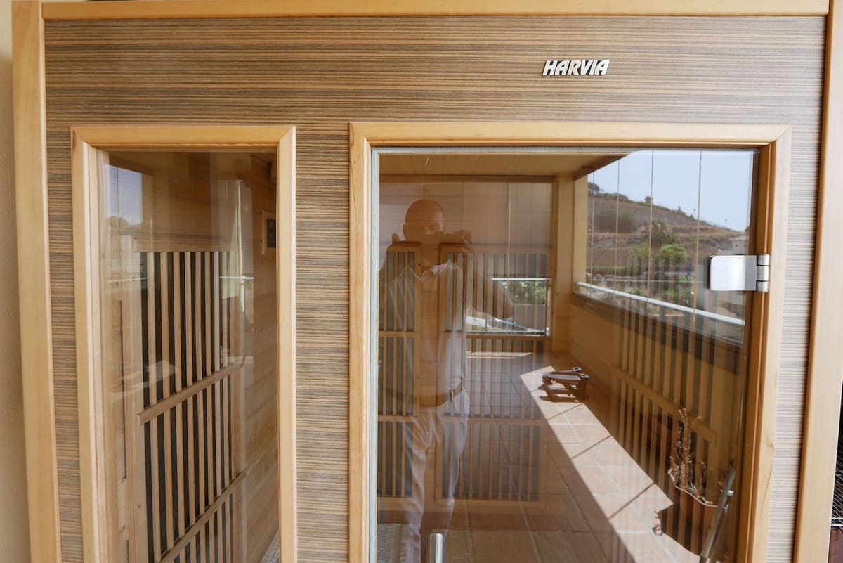 2 bedroom Apartment for sale in Calahonda with pool garage - € 329,000 (Ref: 8397136)