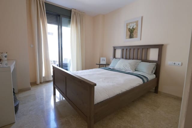 3 soveværelse Lejlighed til salg i Calahonda, Mijas med swimmingpool garage - € 350.000 (Ref: 8402302)