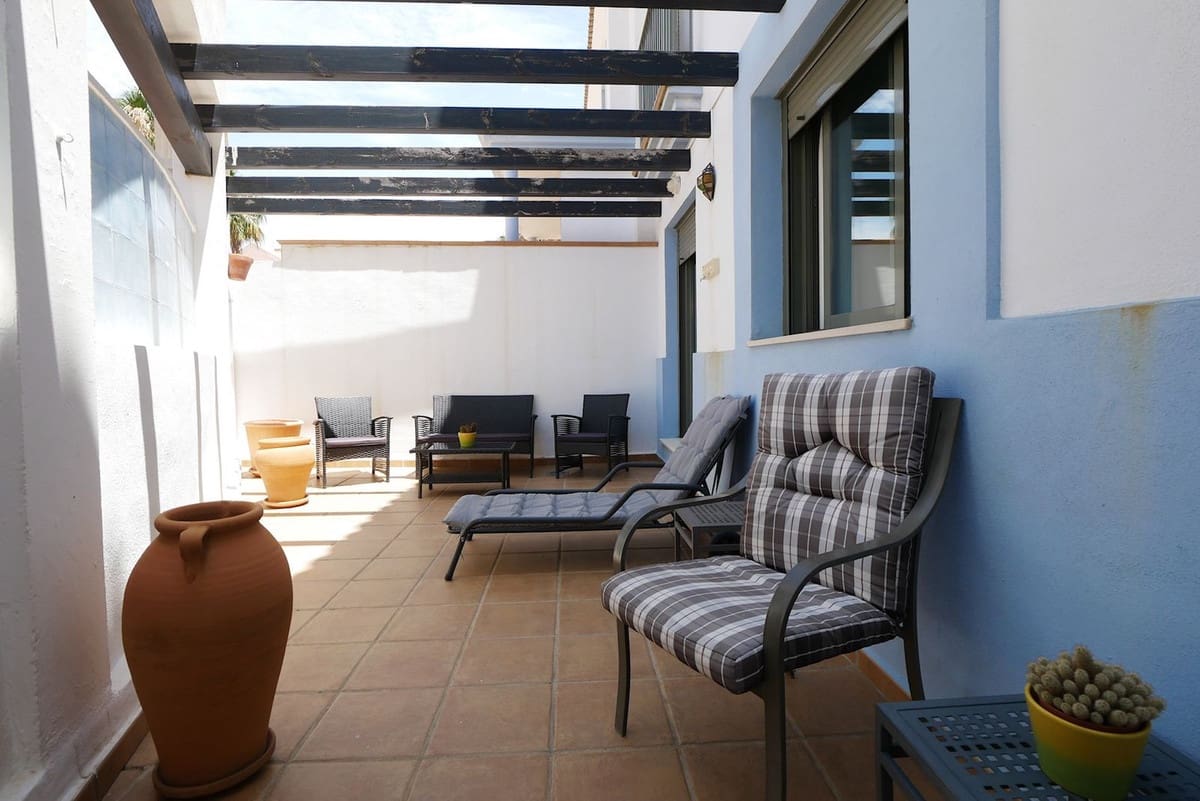 Apartamento de 3 habitaciones en Calahonda en venta con piscina garaje - 350.000 € (Ref: 8402302)